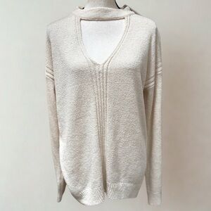 Lush Keyhole V-Neck Knit Sweater in Cream